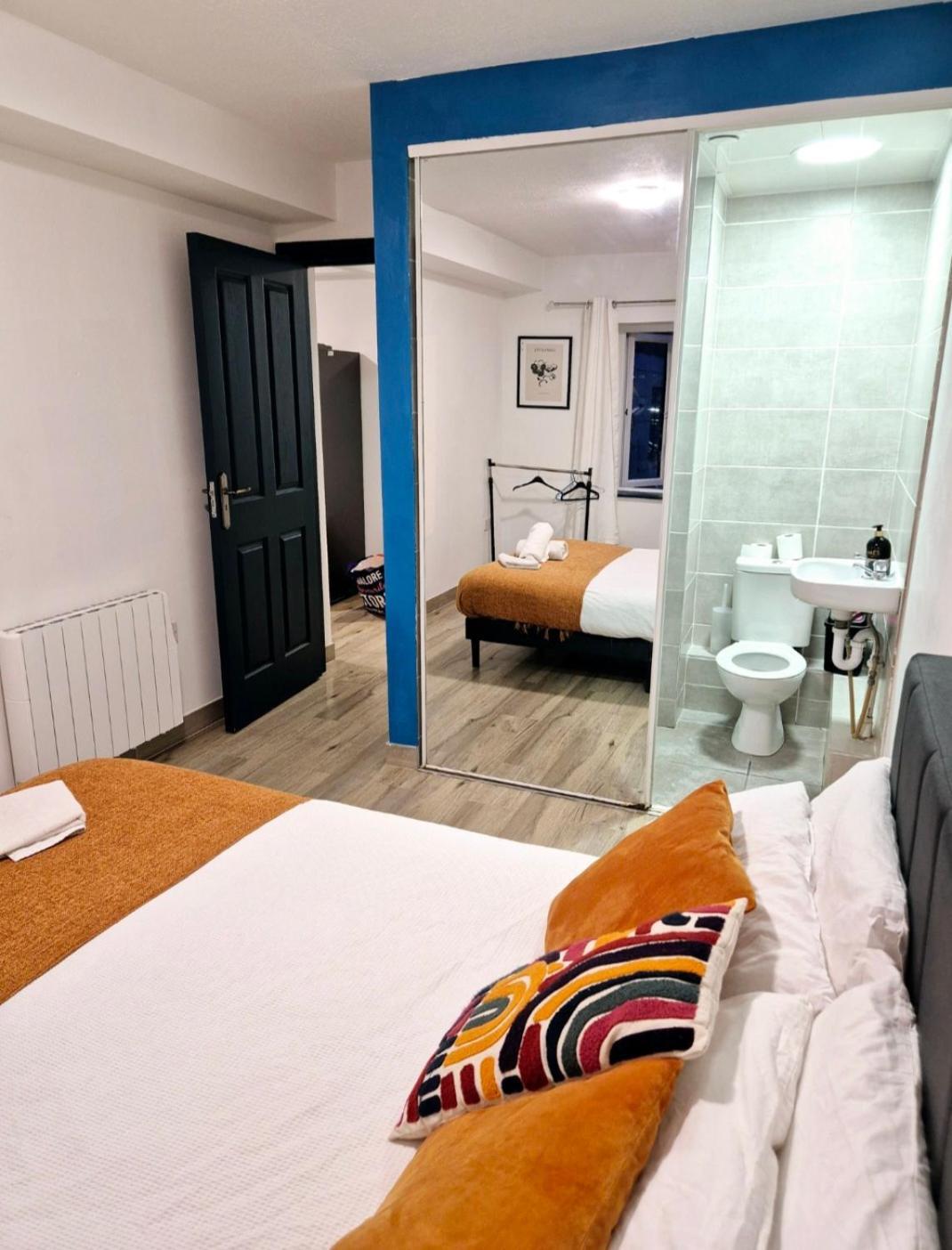 Apartment In Limerick City Buitenkant foto